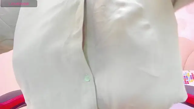 Snapshot of valery_smitd chatting on 02.25.25 valery smitd online show from 02.25.25