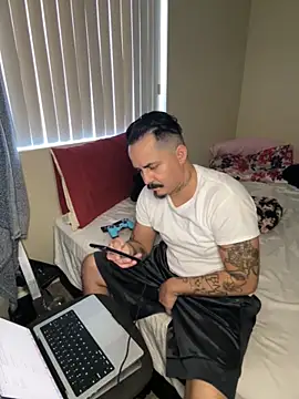 PeterGrandee online show from 10.06.25