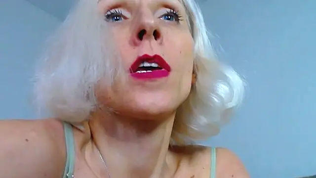 Kissiya-Allisya online show from 02.10.25