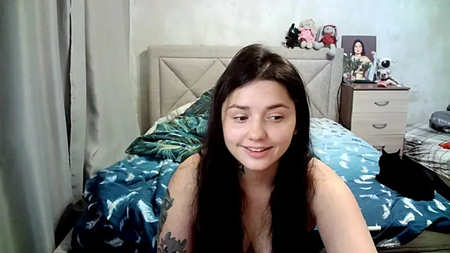 Snapshot of juliettkalen chatting on 06.26.26 juliettkalen online show from 06.26.26