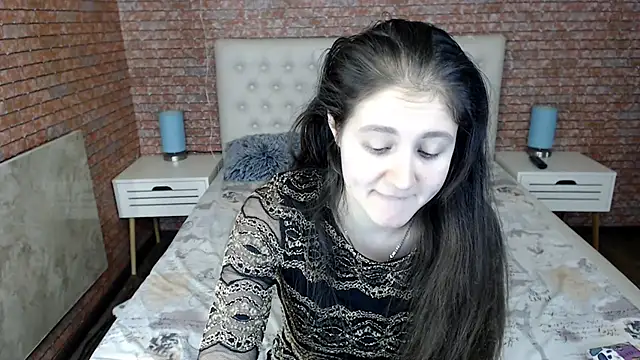 Snapshot of Holliy_Cooper chatting on 01.09.25 Holliy Cooper online show from 01.09.25