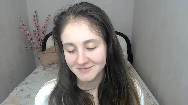 Holliy Cooper online show from 12.17.25