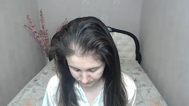 Holliy Cooper online show from 02.20.26