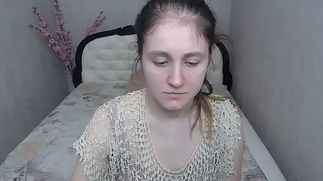 Holliy Cooper online show from 04.01.26