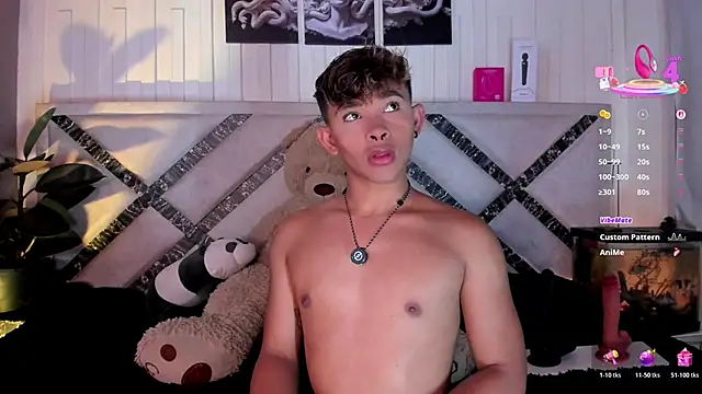 Snapshot of Austin_connor_ chatting on 12.04.25 Austin connor online show from 12.04.25