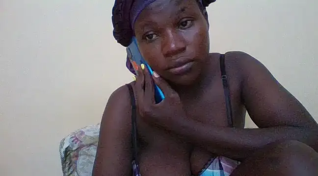 prettychic5 online show from 01.31.25