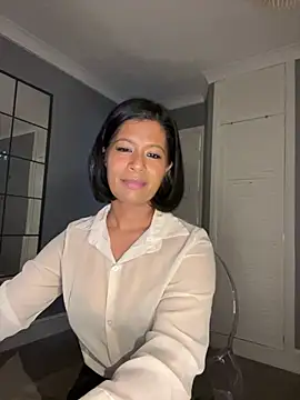 RoseMelanie online show from 02.11.25