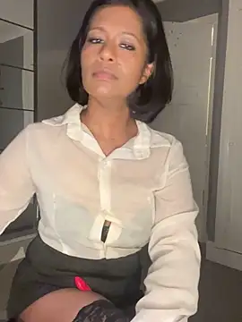 RoseMelanie online show from 02.11.25