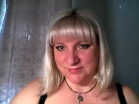 Snapshot of MeilomaWesa chatting on 02.16.25 MeilomaWesa online show from 02.16.25