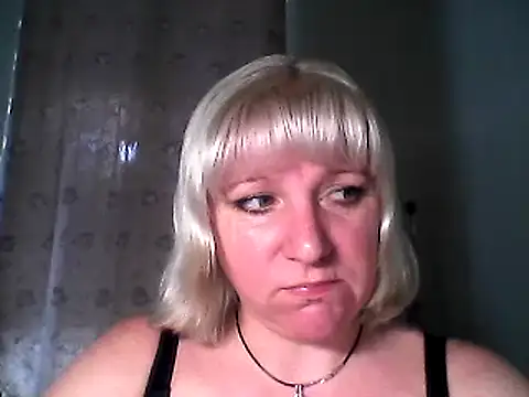 Snapshot of MeilomaWesa chatting on 03.19.25 MeilomaWesa online show from 03.19.25