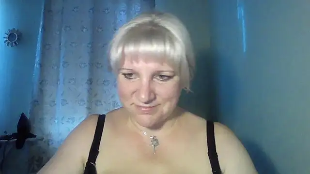 Snapshot of MeilomaWesa chatting on 10.06.25 MeilomaWesa online show from 10.06.25