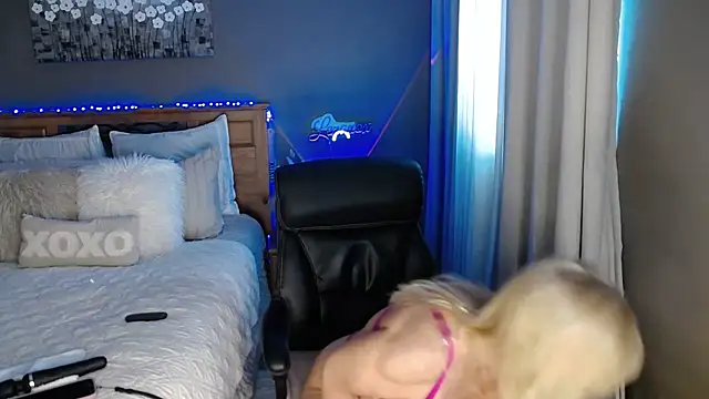 Lenaxox online show from 01.06.26