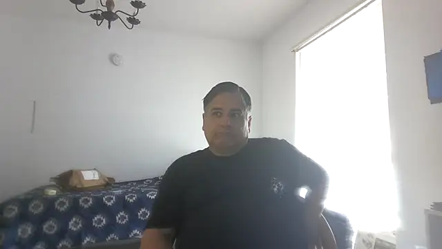 Peachestabby147 online show from 12.20.25