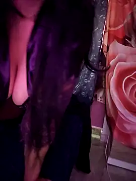 Zeina2024 online show from 11.08.25