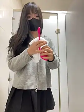 Snapshot of Asia-Lynn chatting on 12.09.24 Asia-Lynn online show from 12.09.24