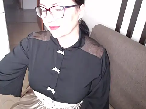 Alma44 online show from 04.08.26