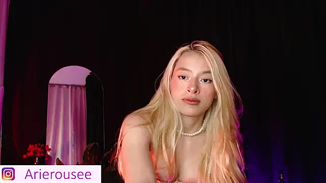 Snapshot of arie_rousee_sub chatting on 01.09.26 arie rousee sub online show from 01.09.26