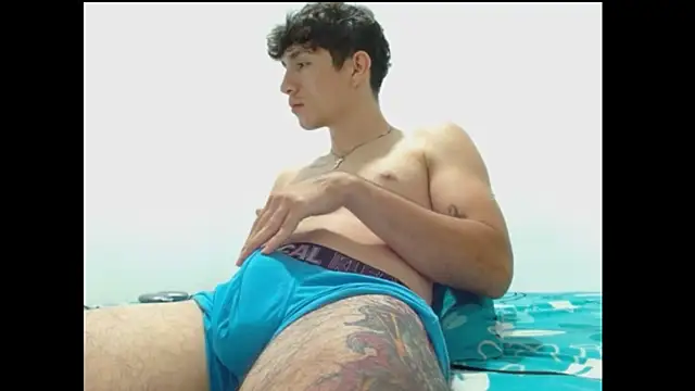 Snapshot of ChicoMaloFfF chatting on 10.24.25 ChicoMaloFfF online show from 10.24.25