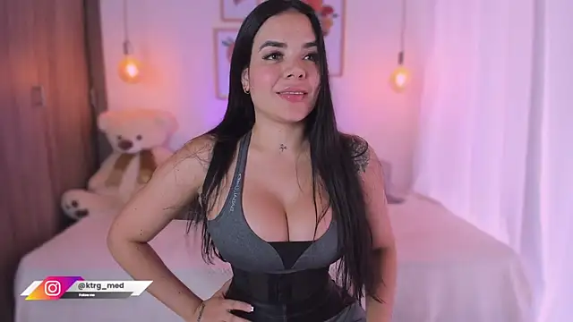 amelie gonzalez online show from 12.20.24