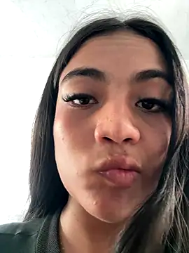 Chiqui cute online show from 10.12.25