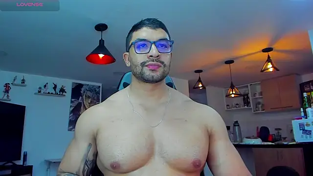 Snapshot of Michael_Diamond chatting on 01.30.25 Michael Diamond online show from 01.30.25