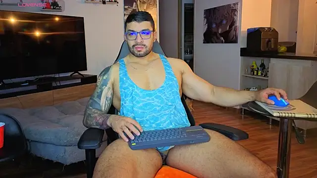 Snapshot of Michael_Diamond chatting on 11.10.25 Michael Diamond online show from 11.10.25