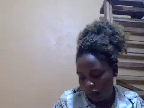 Snapshot of sweetbabra1 chatting on 02.16.25 sweetbabra1 online show from 02.16.25