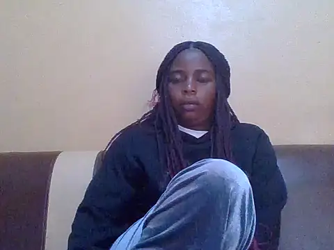 Snapshot of sweetbabra1 chatting on 10.05.25 sweetbabra1 online show from 10.05.25