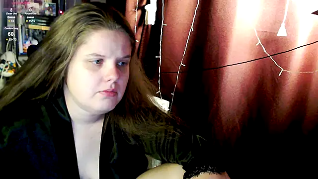 Snapshot of so_cute777 chatting on 11.12.25 so cute777 online show from 11.12.25