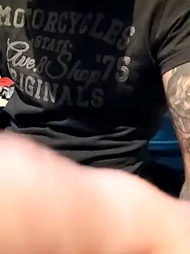 PIercingBoy38 online show from 09.14.25