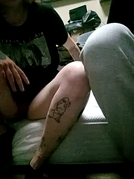 Snapshot of PIercingBoy38 chatting on 05.09.26 PIercingBoy38 online show from 05.09.26