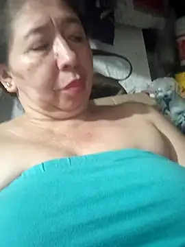 Snapshot of Valentinaa_mature chatting on 11.17.25 Valentinaa mature online show from 11.17.25