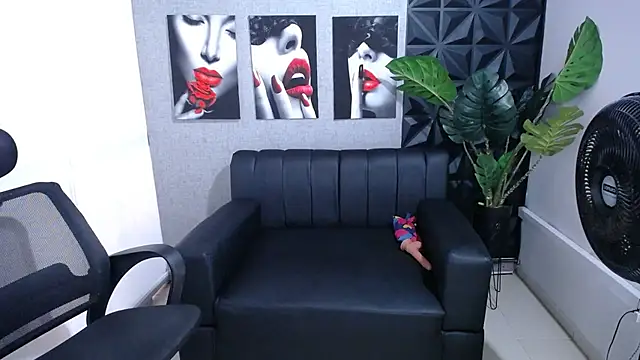 Valentinaa mature online show from 05.22.26
