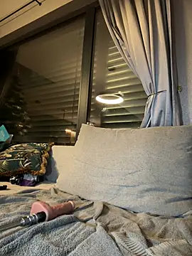 Bella-Tight online show from 12.18.24