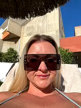 Bella-Tight online show from 12.22.25