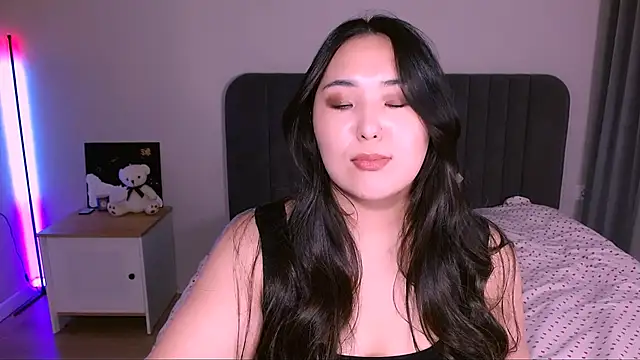 monabooty online show from 11.21.25