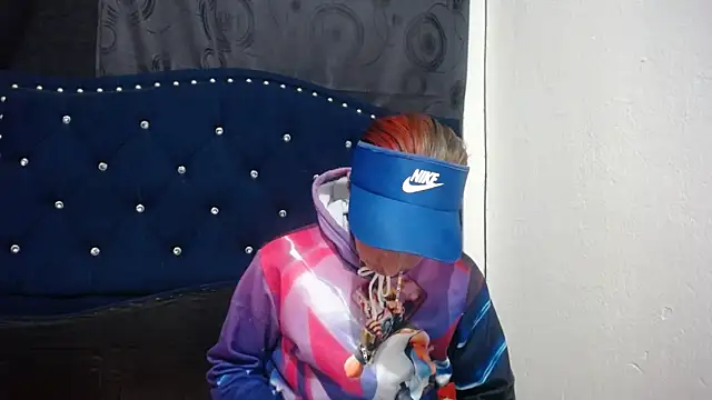 anyu1306 online show from 12.29.24