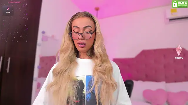 Snapshot of Miss_sagitario chatting on 03.21.25 Miss sagitario online show from 03.21.25