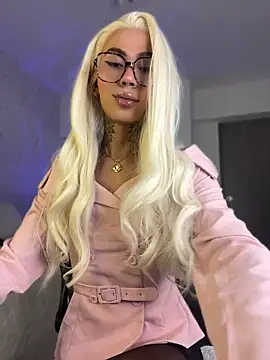 Snapshot of Miss_sagitario chatting on 05.13.26 Miss sagitario online show from 05.13.26