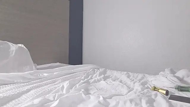 Snapshot of creamdreammmm chatting on 02.20.26 creamdreammmm online show from 02.20.26