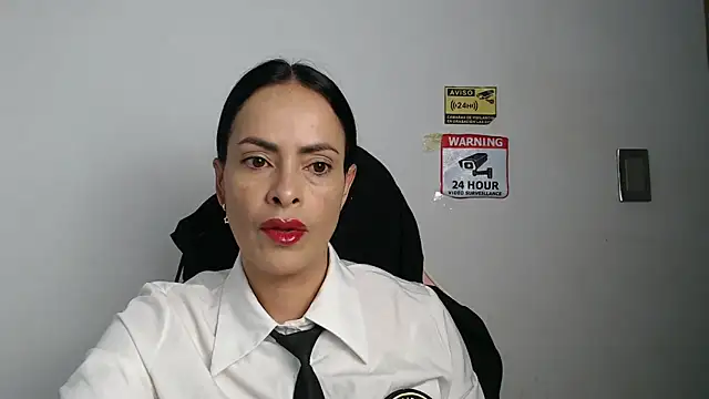 Snapshot of susana07 chatting on 06.13.26 susana07 online show from 06.13.26