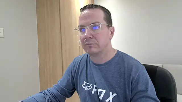 BrettJ81 online show from 09.29.25