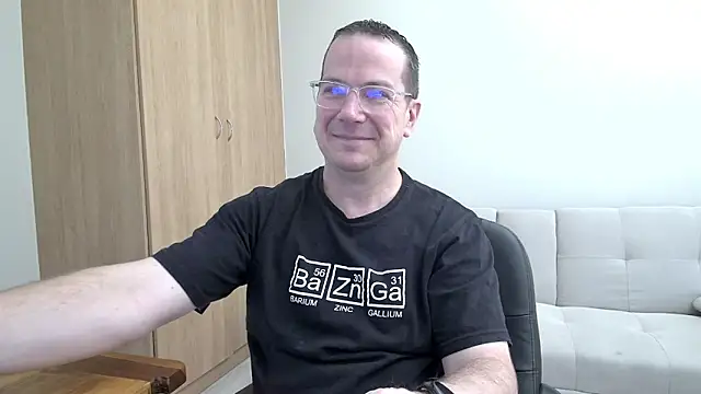 BrettJ81 online show from 12.23.25