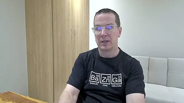 Snapshot of BrettJ81 chatting on 06.09.26 BrettJ81 online show from 06.09.26