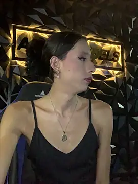 alicee salvatore online show from 02.03.26