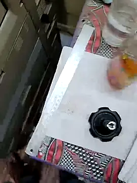 u wan me online show from 02.28.25