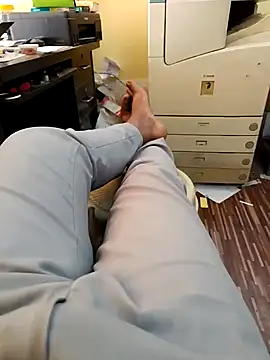 u wan me online show from 02.28.25