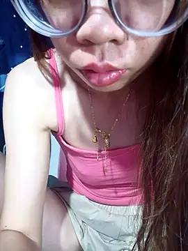 Snapshot of __Mai-love19__ chatting on 05.17.26 Mai-love19 online show from 05.17.26