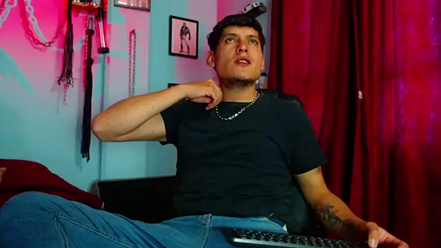 dom2travelersss online show from 03.25.26