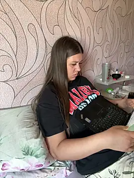 Snapshot of Lis_Kollen chatting on 06.17.26 Lis Kollen online show from 06.17.26